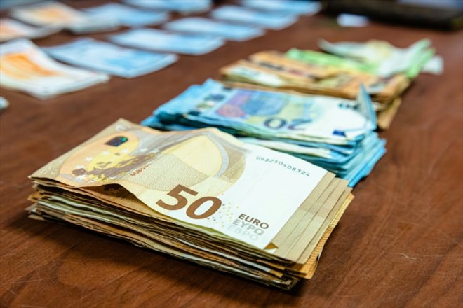 L'inflation à 1,9% sur un an en France,  pour la première fois sous la barre des 2% depuis août 2021