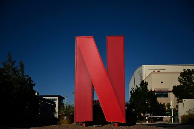 Netflix a fait une nouvelle démonstration de force, mercredi, avec des résultats trimestriels meilleurs qu'attendu et un bond des abonnés, malgré la concurrence féroce qui fait rage dans le streaming