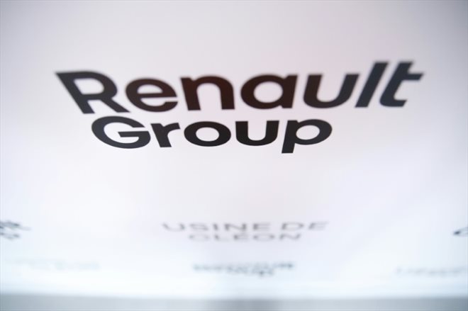 Le constructeur automobile français Renault présente ses futures activités le 8 novembre 2022