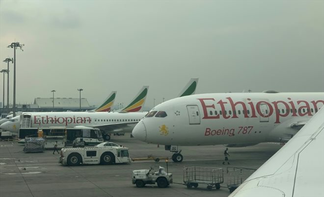 Des avions de la compagnie Ethiopian Airlines sur le tarmac de l'aéroport international de Bole, à Addis-Abeba, le 23 septembre 2023