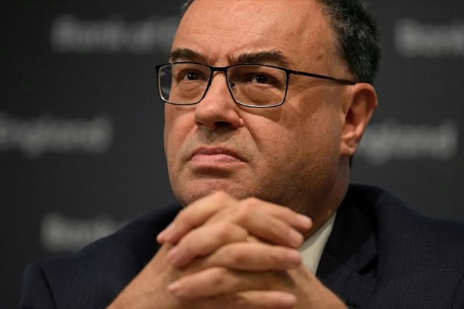 Le gouverneur de la Banque d'Angleterre, Andrew Bailey, pendant une conférence de presse à Londres le 3 août 2023