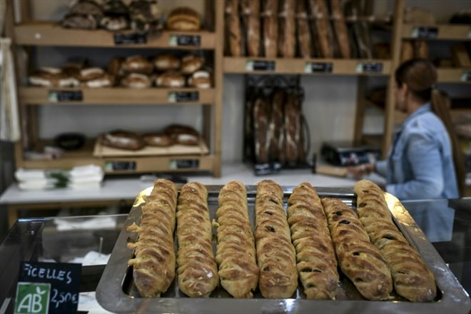 La boulangerie bio Racynes à Boulogne-Billancourt, dans les Hauts-de-Seine, le 15 novembre 2022