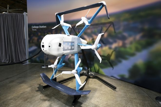 Le nouveau drone MK30 Prime Air d'Amazon présenté au centre de distribution BFI1 de l'entreprise, le 18 octobre 2023 à Sumner