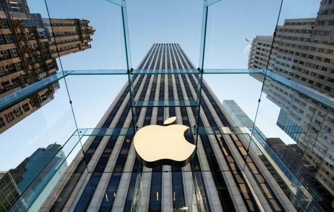 Le géant américain de la tech Apple visé par une procédure à 914 millions d'euros au Royaume-Uni pour abus de position dominante sur les tarifs facturés aux développeurs qui utilisent sa plateforme d'applications