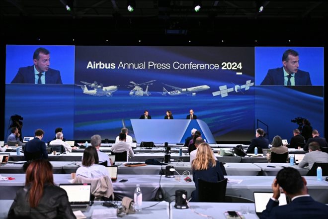 Le président exécutif d'Airbus Guillaume Faury, lors de la conférence de presse de présentation des résultats d'Airbus pour 2023, à Blagnac (sud-ouest de la France), le 15 février 2024