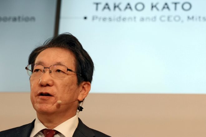 Le PDG de Mitsubishi Motors Takao Kato le 6 décembre 2023 à Boulogne-Billancourt (Hauts-de-Seine)lors d'une conférence de presse