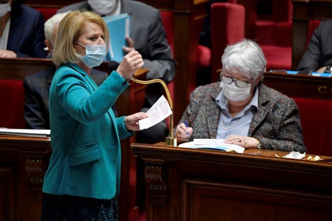 La ministre déléguée chargée de l'autonomie des personnes âgées, Brigitte Bourguignon, le 15 février 2022 à l'Assemblée nationale à Paris