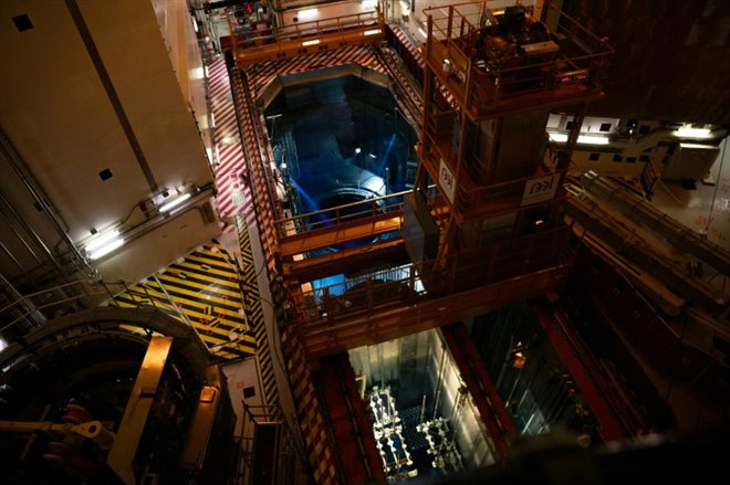 La piscine du réacteur nucléaire de Flamanville 3, le 25 avril 2024 dans la Manche
