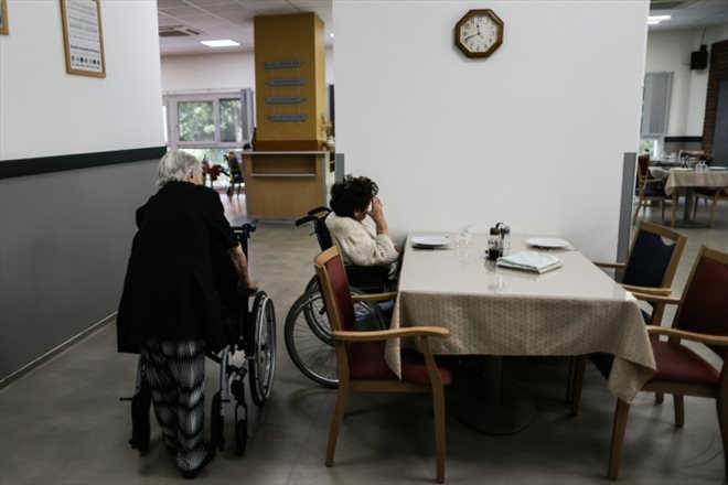 Dans un EHPAD à Bordeaux, le 16 juin 2022