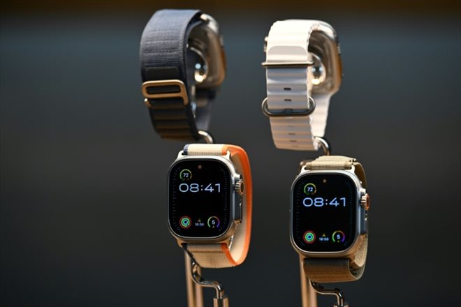 Des montres Apple Ultra 2 à Los Angeles, le 22 septembre 2023