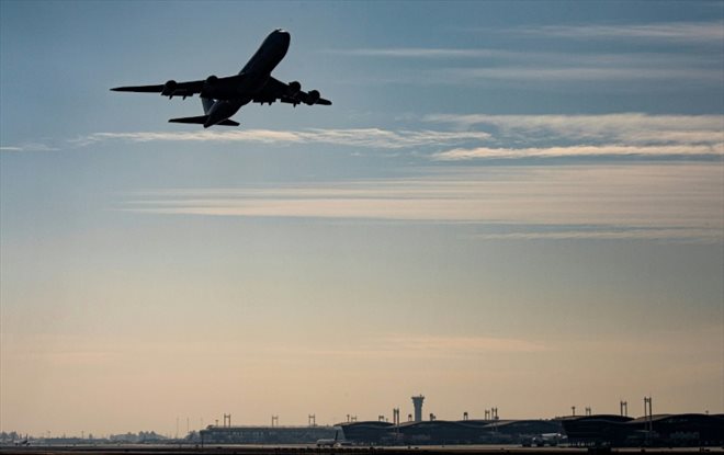 La demande de pétrole dans le monde devrait augmenter en 2023 à un niveau record à la faveur du rebond de la Chine déconfinée et des appétits de kérosène avec la reprise du trafic aérien