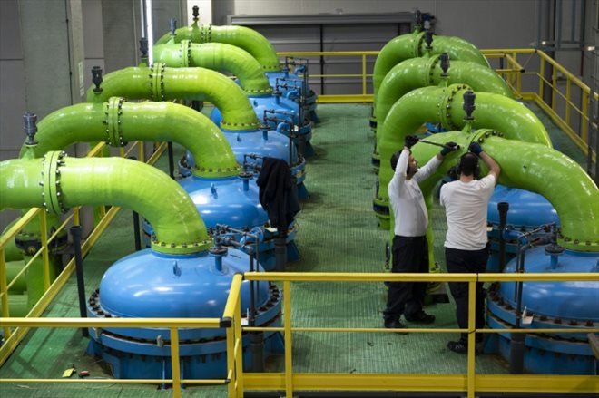L'usine de dessalement d'El Prat del Llobregat, près de Barcelone, la plus grande d'Europe pour l'approvisionnement urbain en eau, le 28 novembre 2022