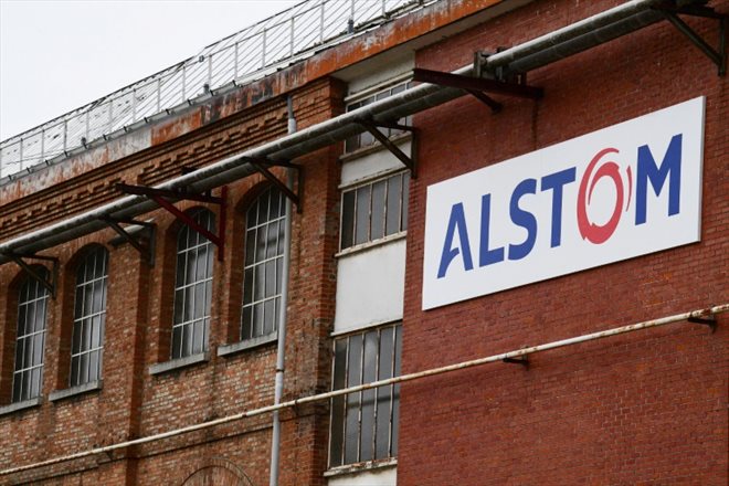 Le constructeur ferroviaire Alstom a annoncé avoir remporté un contrat de près de 2,5 milliards d'euros pour la fourniture de 130 trains régionaux au Bade-Wurtemberg, dans le sud-ouest de l'Allemagne, et leur maintenance pendant trente ans