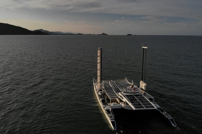 Energy Observer navigue dans le golfe de Thaïlande près de Hua Hin, le 2 mai 2022