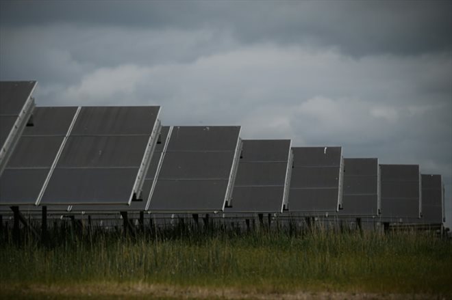 TotalEnergies vient de couper à Gien le ruban de son plus grand parc solaire en France