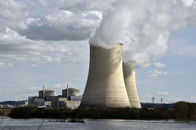 La centrale nucléaire de Golfech dans le Tarn-et-Garonne, le 16 mars 2015