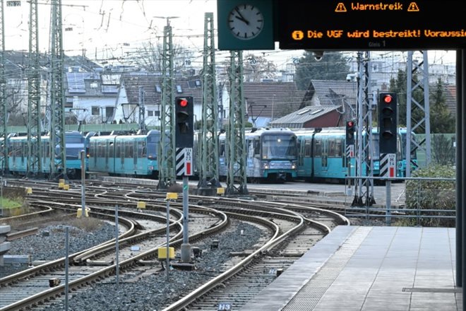 Les quais de la gare de Francfort, le 2 février 2024, lors d'un précédent mouvement de grève