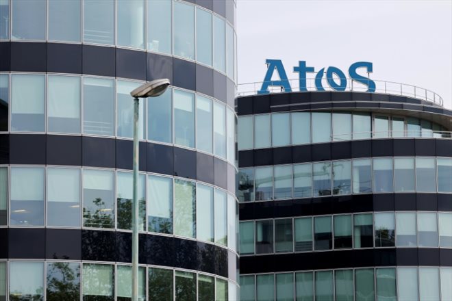 Atos est l'un des piliers technologiques des Jeux de Paris qui débutent le 26 juillet, chargé notamment de la gestion des accréditations, de la diffusion instantanée des résultats ou encore de la cybersécurité.