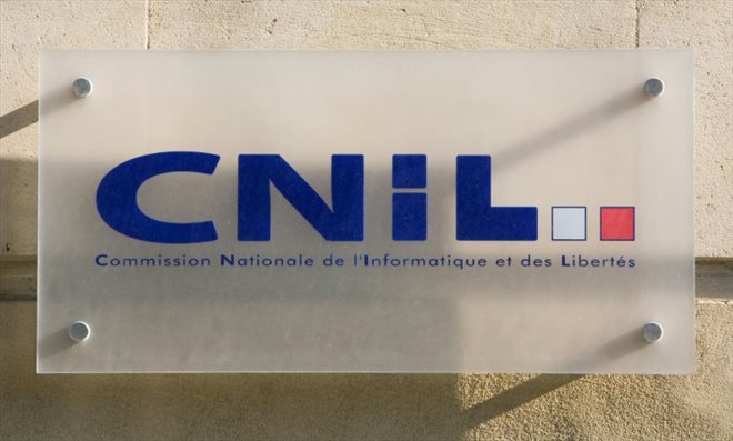 Le Logo de la Cnil (Commission nationale de l'informatique et des libertés). Photo prise le 16 février 2010 à Paris