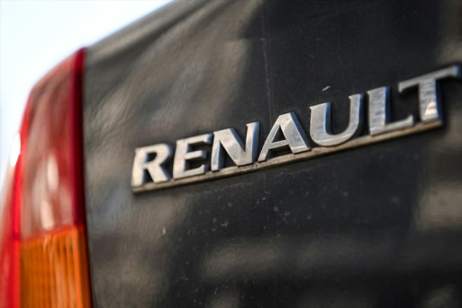 Un voiture du groupe Renault photographiée à Moscou, le 24 mars 2022