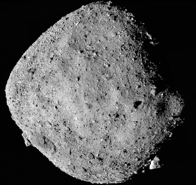 Image prise par la sonde Osiris-Rex de la Nasa, le 2 décembre 2018, montrant l'astéroïde Bennu 