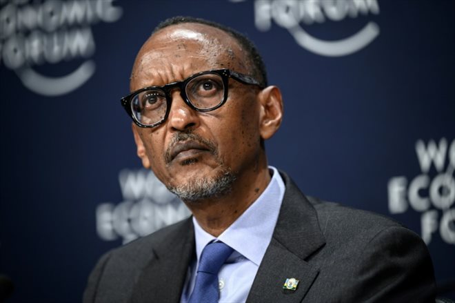 Le président rwandais Paul Kagamé lors d'une conférence de presse, le 25 mai 2022 à Davos