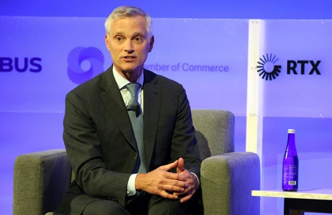 Robert Isom, dirigeant de la compagnie aérienne American Airlines, le 12 septembre 2023 à Washington