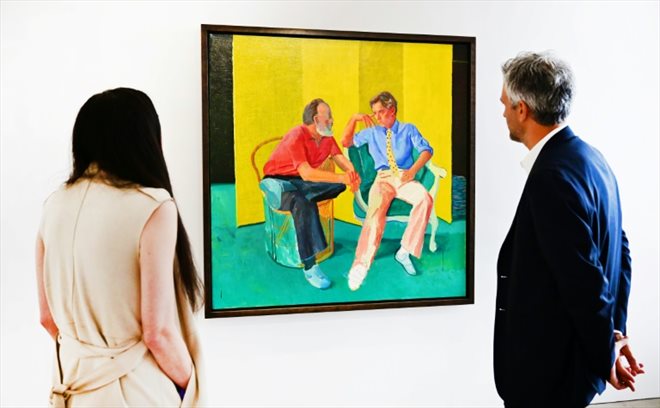 Le tableau The Conversation de David Hockney, l'une des oeuvres de la collection du cofondateur de Microsoft Paul Allen décédé en 2018, présentée à Los Angeles le 12 octobre 2022 par Christie's