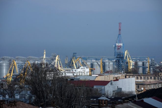 Le terminal céréalier du port d'Odessa, le 10 avril 2023 en Ukraine