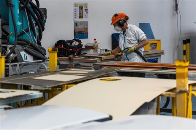 Dans le technicentre Charentes Périgord de la SNCF à Périgueux, le 29 juin 2022