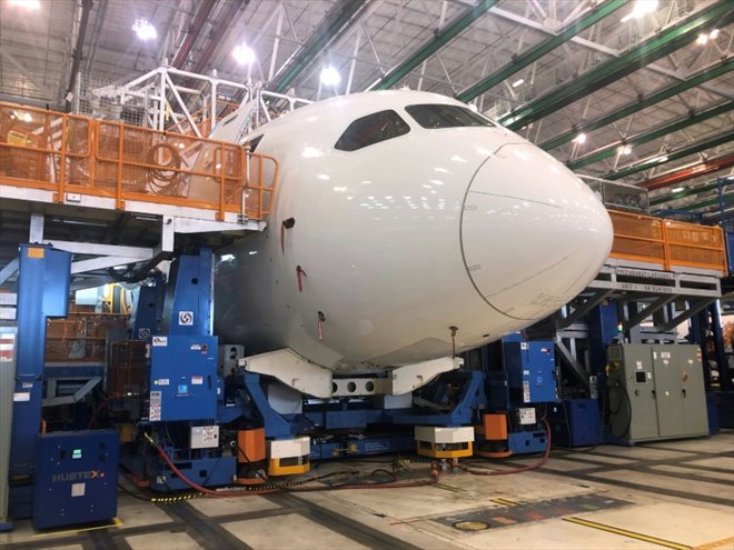 Boeing produit actuellement quatre 787 Dreamliner par mois dans l'usine de North Charleston, en Caroline du Sud, et espère passer à cinq par mois d'ici fin 2023