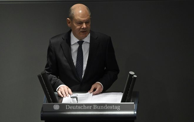 Le chancelier Olaf Scholz devant le Bundestag à Berlin, le 20 octobre 2022
