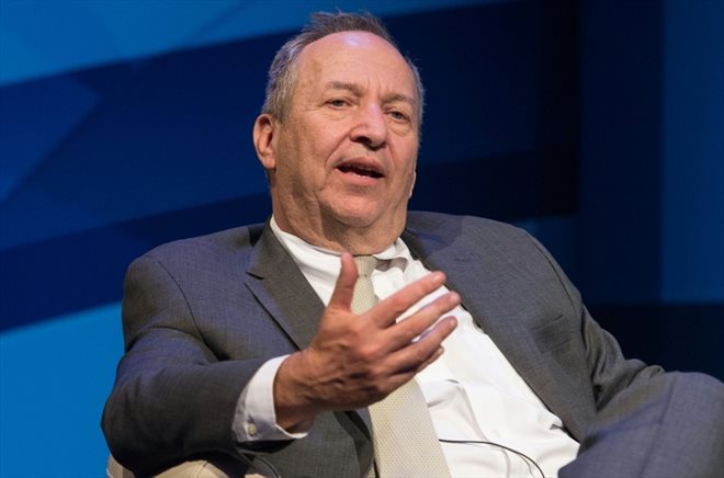 Larry Summers, ancien secrétaire du trésor  américain, le 16 avril 2015 à Washington
