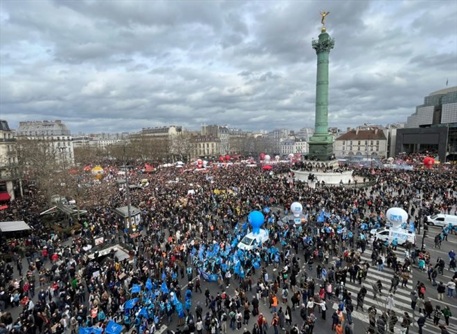 Manifestation contre la réforme des retraites le 23 mars 2023 à Paris