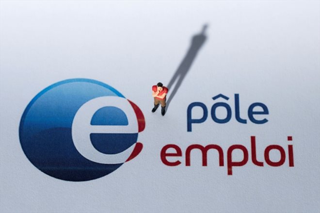 Le taux de chômage des 50 ans ou plus rebondit légèrement sur le trimestre à 5,2 % mais il reste inférieur à son niveau d’un an auparavant