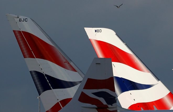 Des avions de la compagnie British Airways sur le tarmac de l'aéroport londonien d'Heathrow, le 5 février 2021