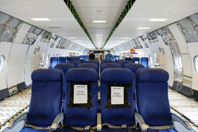 A l'intérieur du Boeing 777-9 d'essais pour la certification, à Everett (nord-ouest) le 26 juin 2024