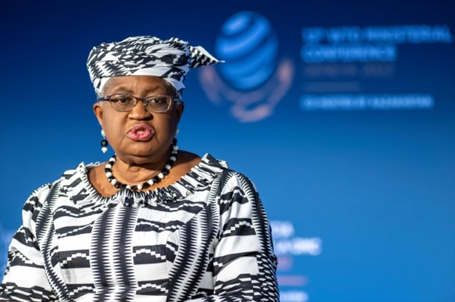 La directrice générale de l'Organisation mondiale du commerce (OMC), Ngozi Okonjo-Iweala, lors de la cérémonie d'ouverture de la 12e Conférence ministérielle, le 12 juin à Genève