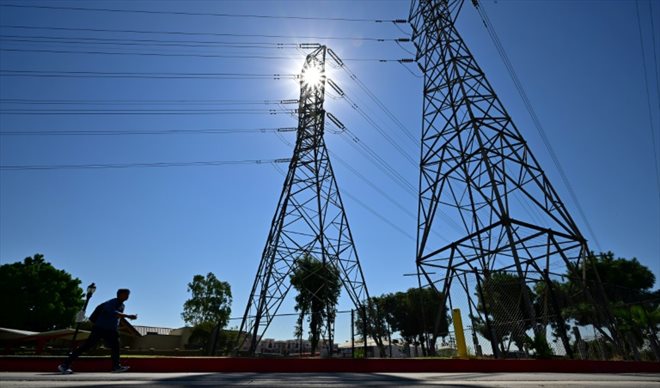 Des pylônes électriques à Rosemead, le 31 août 2022 en Californie