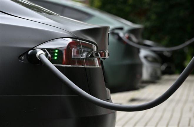 L'ABC de l'EV : Charge rapide ou charge lente ?