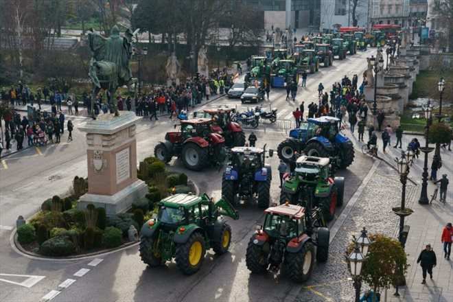 Manifestation d'agriculteurs à Burgos, en Espagne, le 6 février 2024