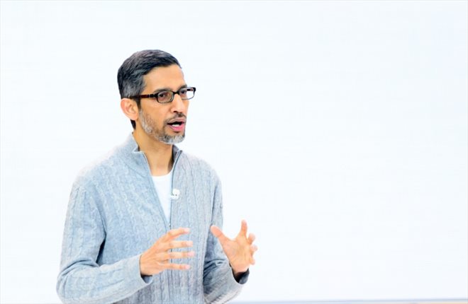 Sundar Pichai, le patron du groupe californien Google le mercredi 10 mai 2023, devant des milliers de personnes rassemblées dans son amphithéâtre à Mountain View