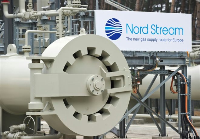 Photo d'archive datant du 8 novembre 2011 montrant un gazoduc Nordstream à Lubmin en Allemagne