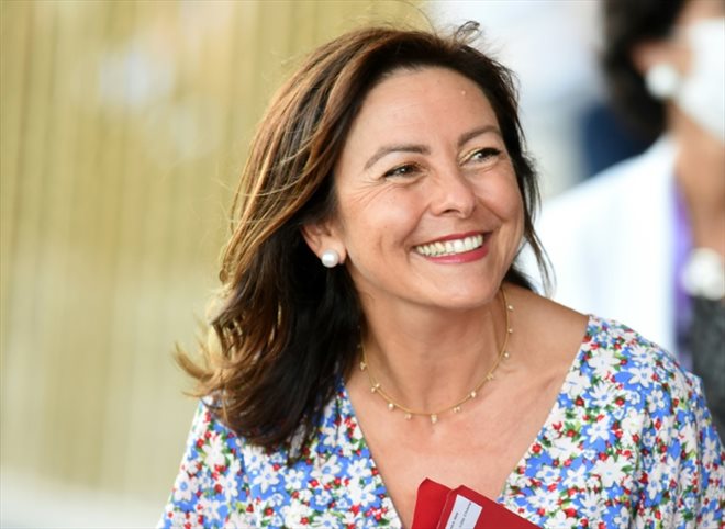 La présidente de la région Occitanie, Carole Delga, lors de la réunion annuelle d'été du Medef La Ref, le 25 août 2021 à l'hippodrome de Longchamp à Paris