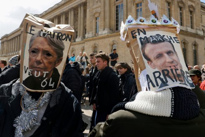 Des manifestants lors d'une manifestation contre la réforme des retraites, à Paris le 13 avril 2023