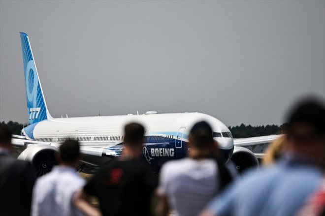 Un Boeing 777X prséenté au salon de Farnborough, le 18 juillet 2022