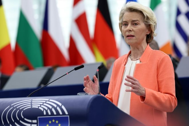 La présidente de la Commission européenne Ursula von der Leyen, lors de son discours sur l'état de l'Union devant les députés européens à Strasbourg, le 13 septembre 2023