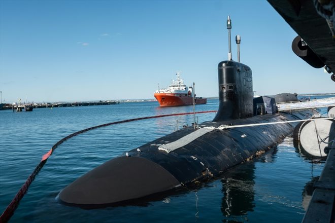 Un sous-marin de classe Virginia de la marine américaine, à la base navale HMAS Stirling de Rockingham, à la périphérie de Perth, le 4 août 2023 en Australie