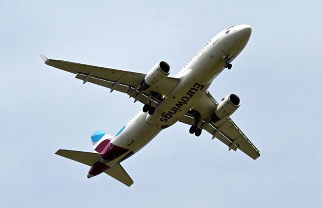 Un avion Airbus A320 de la compagnie aérienne Eurowings proche de l'aéroport Franz-Josef-Strauss de Munich, dans le sud de l'Allemagne, le 6 juillet 2023