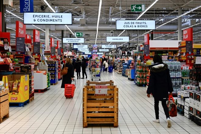 Un supermarché Carrefour à Langueux, dans les Côtes-d'Armor, le 29 janvier 2022